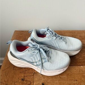 Saucony Triumph 22 Women's 8.5W